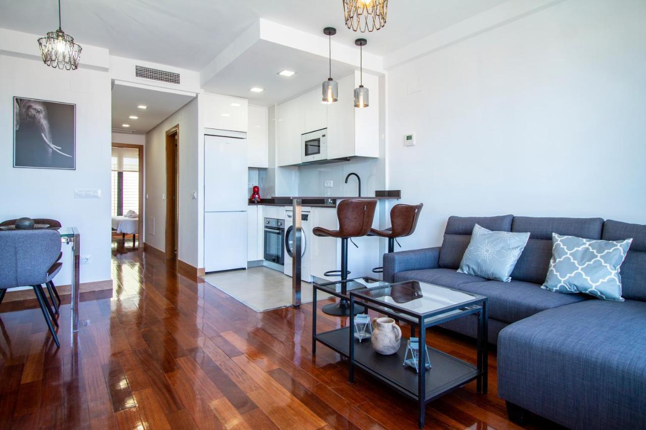 Apartamentos Castilla Luz Business Madrid Kültér fotó