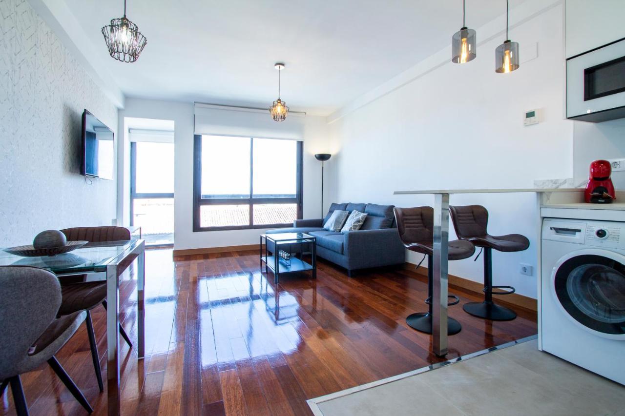 Apartamentos Castilla Luz Business Madrid Kültér fotó