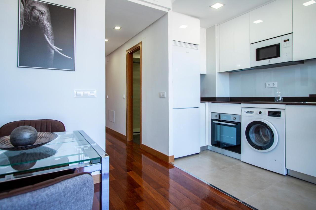 Apartamentos Castilla Luz Business Madrid Kültér fotó