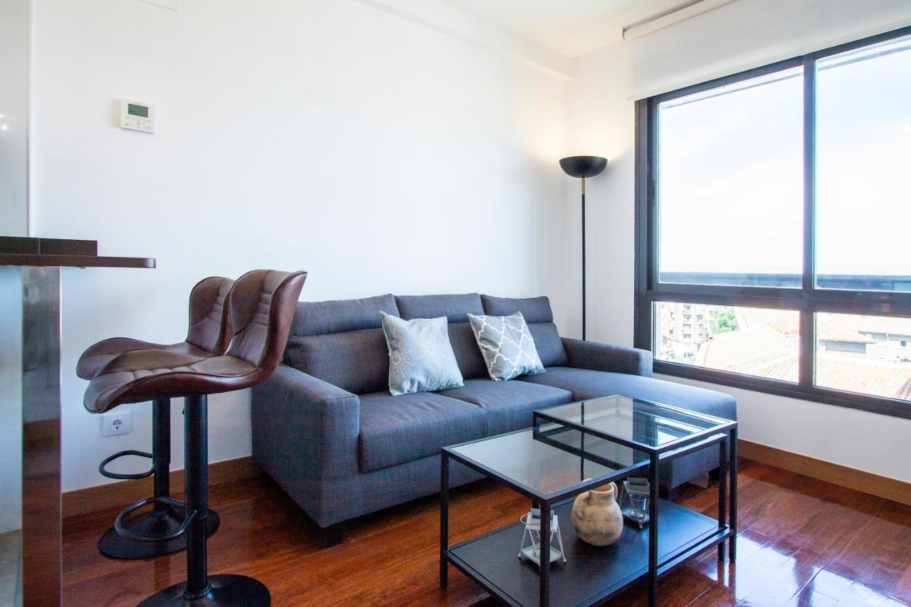 Apartamentos Castilla Luz Business Madrid Kültér fotó