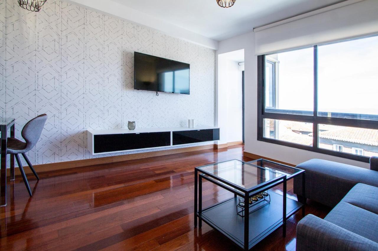 Apartamentos Castilla Luz Business Madrid Kültér fotó
